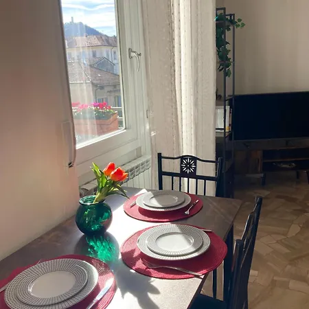 Charming King With Balcony And Jacuzzi * كومو