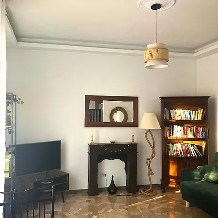 Charming King With Balcony And Jacuzzi * كومو